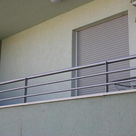 Toni Apartment Omis Bagian luar foto